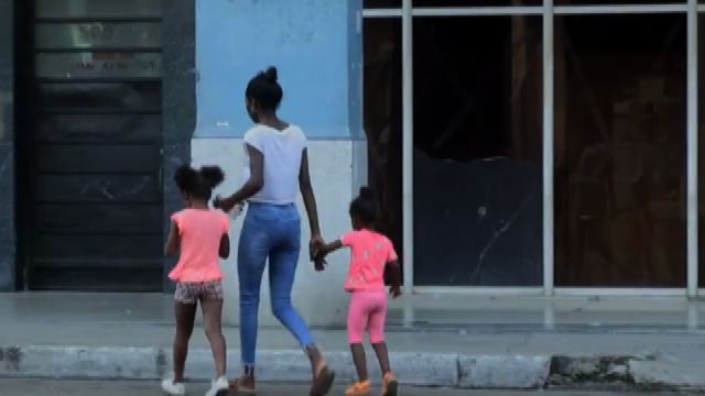 Cuba dice sì alle nozze gay, adozioni e maternità "altruistica"