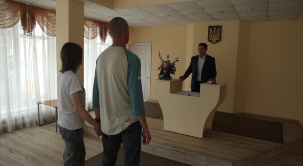 Ucraina, a Irpin tornano a celebrarsi i matrimoni civili