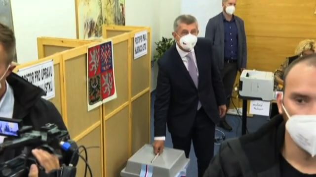 Si vota in Repubblica Ceca, favorito il premier uscente Babis