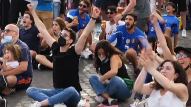 Euro 2020, l'Italia batte il Galles, festa azzurra a Roma