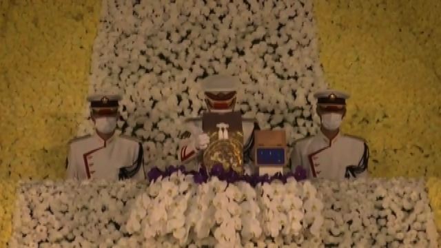 I funerali di stato di Shinzo Abe mentre i giapponesi protestano