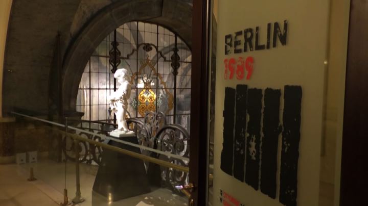 A Napoli mostra di pittura tedesca su Berlino prima e dopo Muro