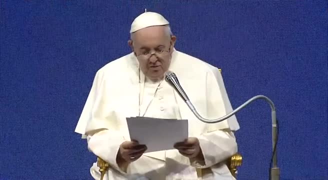 Papa: "La natalità come l'accoglienza non vanno mai contrapposte"
