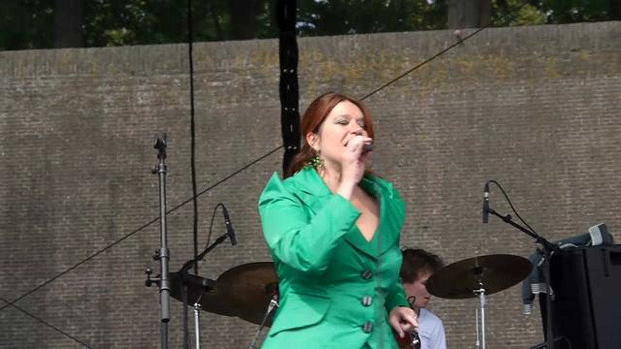 HD - Mrs. Hips at the Breda Jazz Festival 2011 (Part 1)