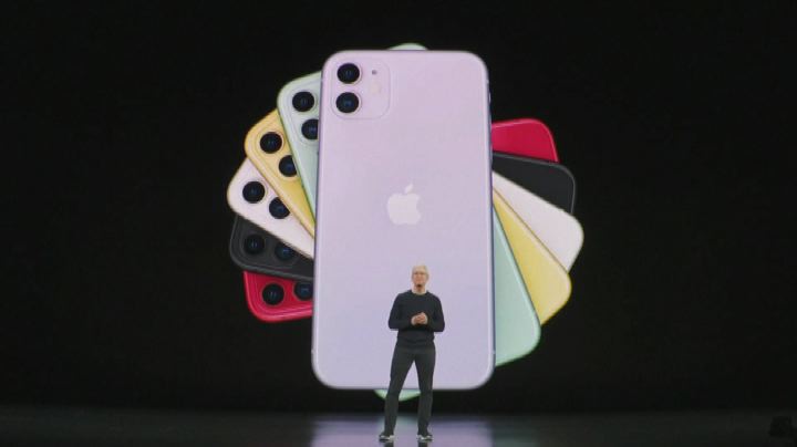 Apple lancia il suo iPhone 11 e punta su videogiochi e streaming