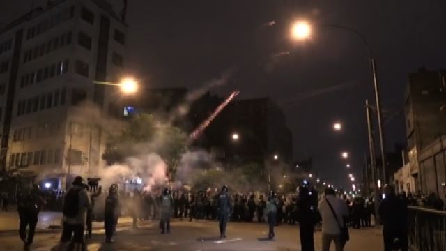 In Perù scontri in piazza a cortei contro il governo Boluarte