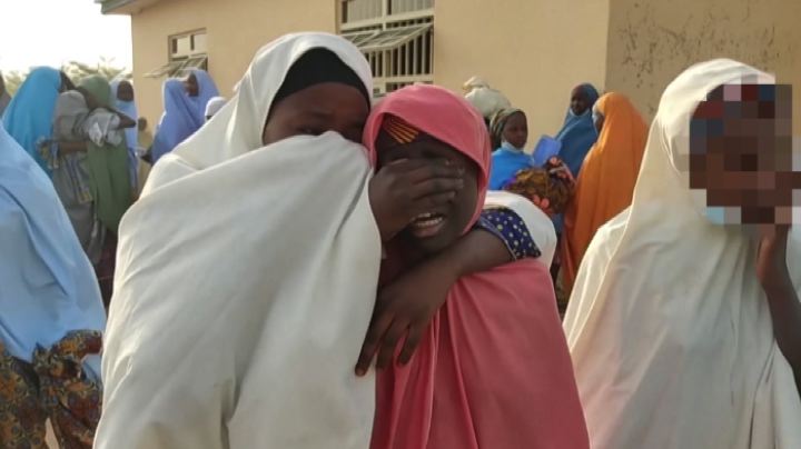 Nigeria, il ritorno a casa delle 279 studentesse rapite a scuola