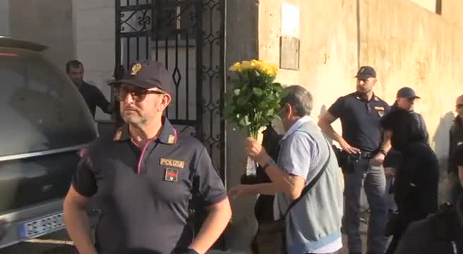 Messina Denaro, il feretro tumulato nella cappella di famiglia
