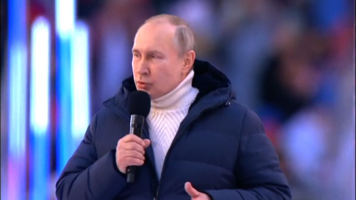 Mistero per il discorso di Putin interrotto sulla Tv russa