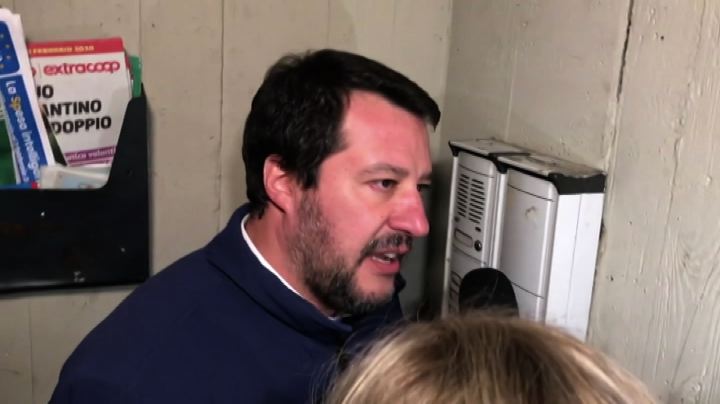 Citofonata Salvini, "accertamenti interni" su un maresciallo