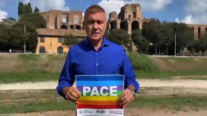 Pecoraro Scanio: "Subito manifestazione per la Pace"