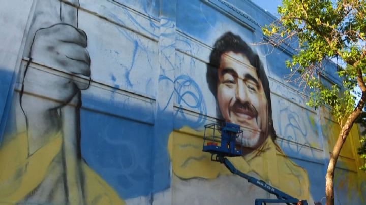 "San Diego del barrio", enorme murales di Maradona a Buenos Aires