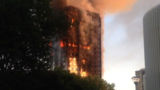 Londra, cinque anni fa l'incendio alla Grenfell Tower