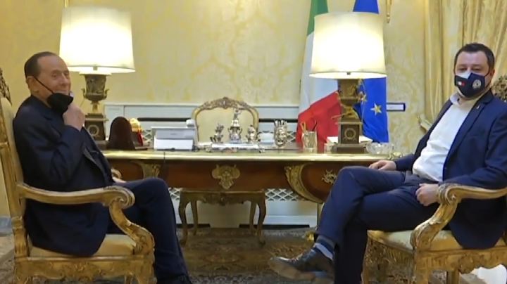 A Roma Berlusconi riceve Salvini nella villa sull'Appia Antica