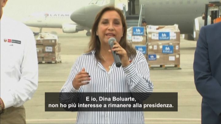 Perù, la presidente Dina Boluarte chiede elezioni anticipate