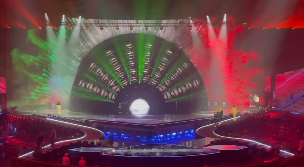 Eurovision, finale da "Brividi": ecco palco e green room