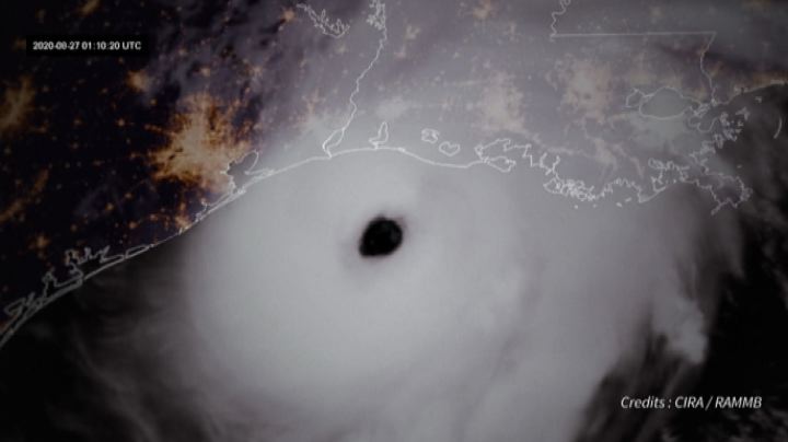 L'uragano Laura fa paura, le immagini riprese dal satellite