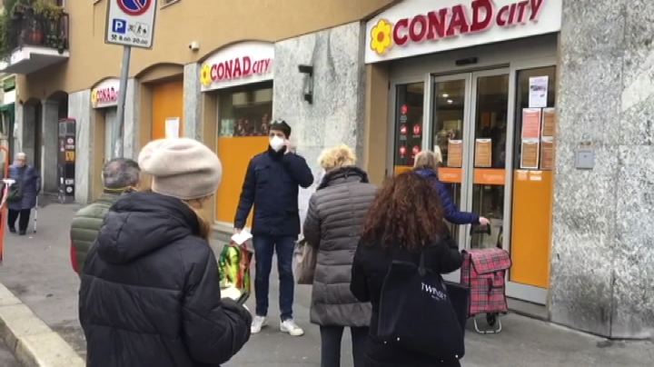 In Veneto obbligo di mascherine e guanti al supermercato