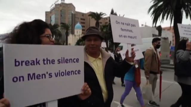 In Tunisia marcia di protesta contro violenza sulle donne
