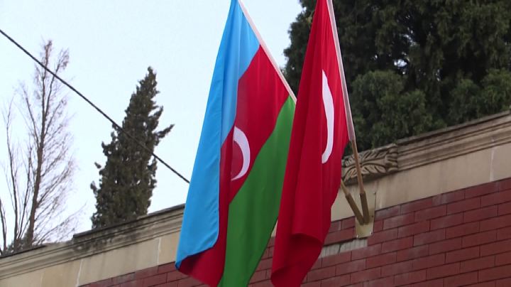 Hajiev: l'Italia ha ruolo importante in colloqui Nagorno-Karabakh