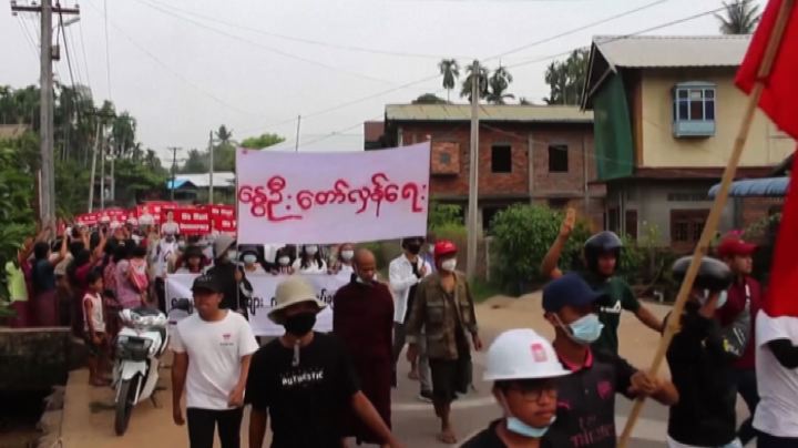 Myanmar, ong: almeno 510 civili uccisi dopo il golpe