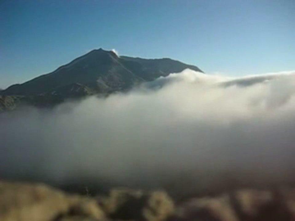 HD - Clouds on Windy Ridge