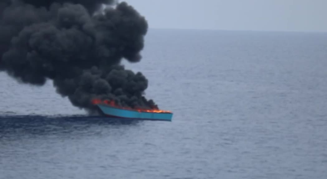 Geo Barents: barca data alle fiamme da Guardia Costiera libica