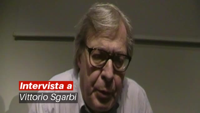 Vittorio Sgarbi rischia querela da Luigi Di Maio