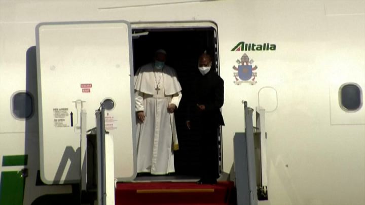 Il Papa è arrivato in Iraq, inizia lo storico viaggio