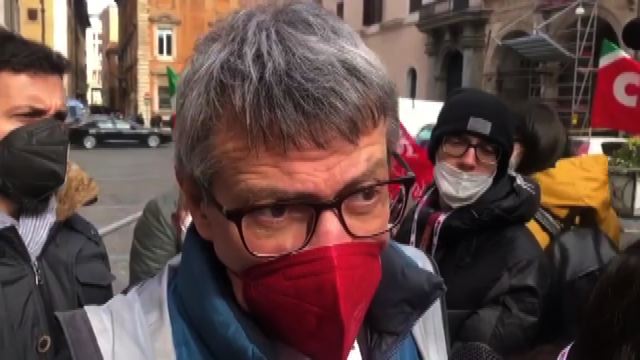 Landini (CGIL) manifesta a Roma: prima di tutto no alla guerra