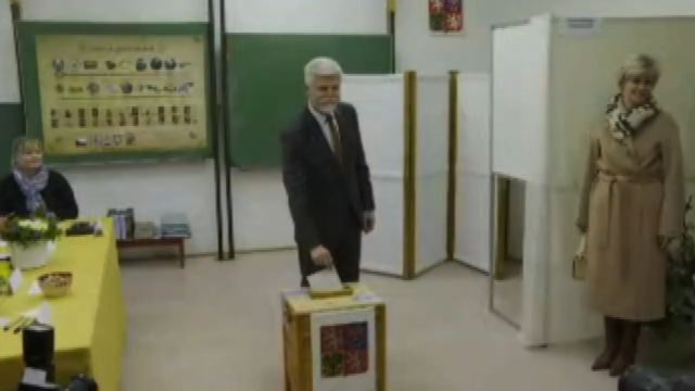 Repubblica ceca, ex generale Nato Pavel favorito al ballottaggio