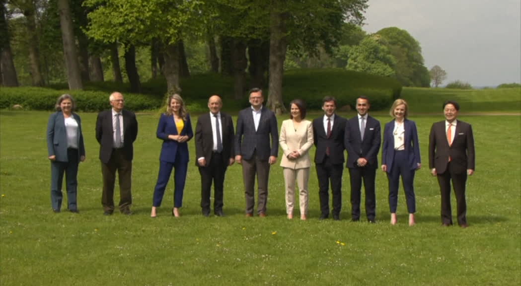 Foto di famiglia per i ministri degli Esteri al G7 in Germania