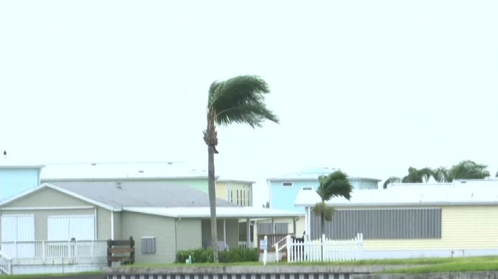 La furia dell'uragano Dorian sulle Bahamas: 5 morti
