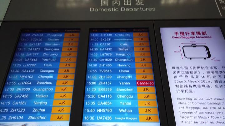 Covid-19, impennata casi a Pechino: cancellati oltre 1.000 voli