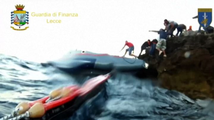 Blitz contro il traffico di migranti, arresti in Italia e Grecia