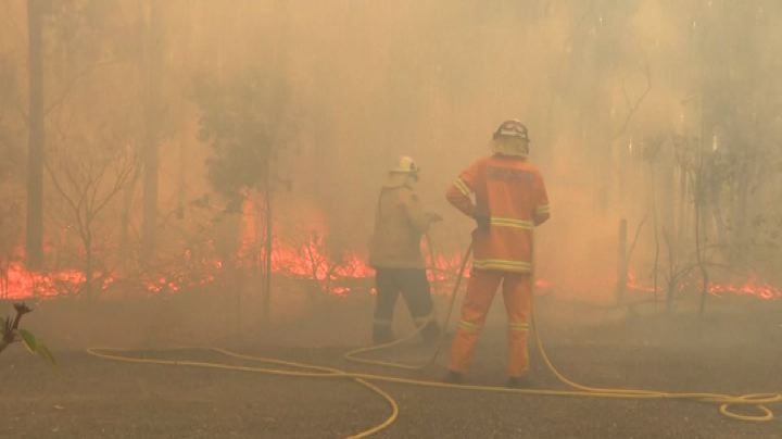 Australia, almeno tre morti e cinque dispersi per gli incendi