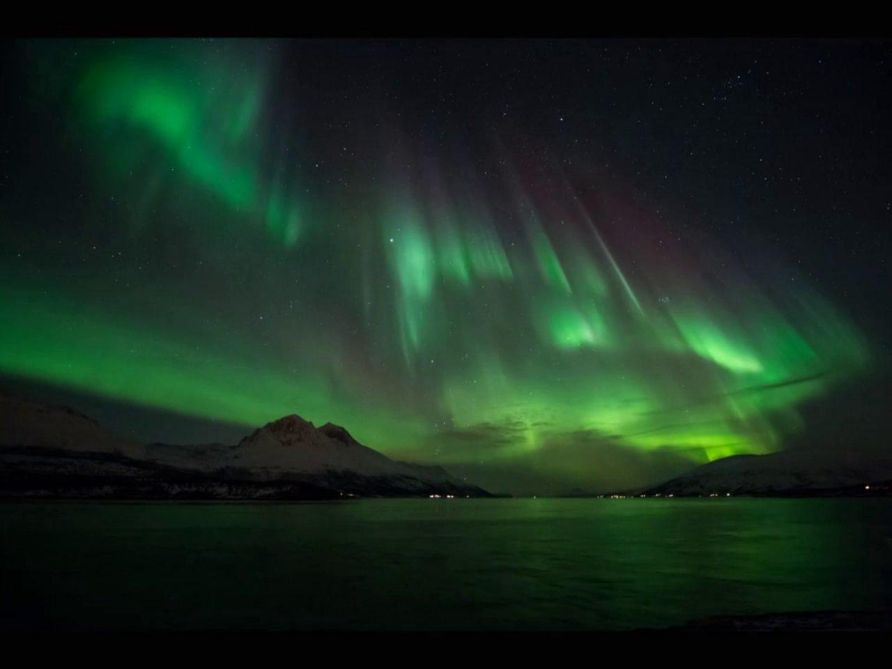 HD - Northern Lights in Tromsø