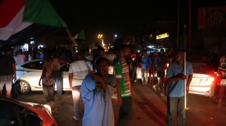 Sudan, dopo proteste e centinaia di morti raggiunto accordo