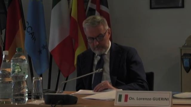 Difesa, il ministro Guerini in visita all Occar di Bonn