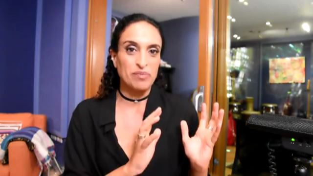 La cantante Noa: "In Israele vaccini per tutti, non così in Usa"