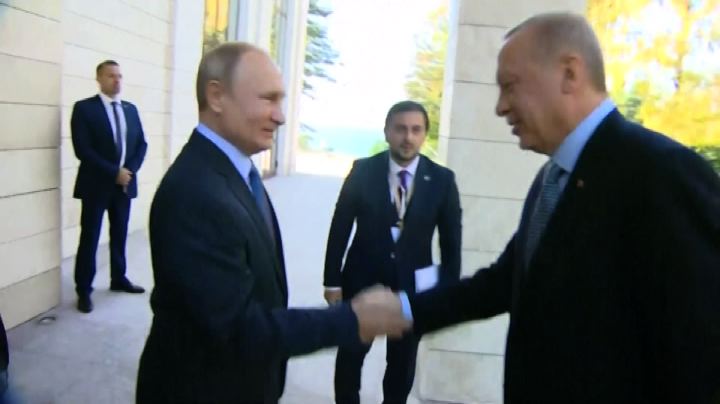 Erdogan incontra Putin, al centro dei colloqui la crisi siriana