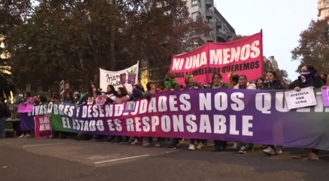 Ni una menos, le donne argentine in marcia contro i femminicidi